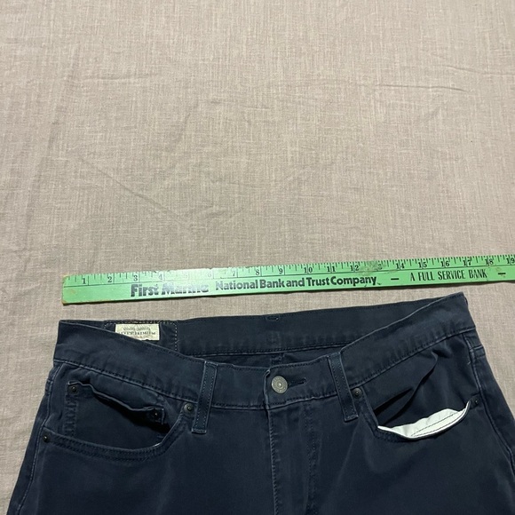 Levi's Premium 511 Men’s Navy Trousers Size 34 x 30 leather patch white tab - Picture 6 of 9